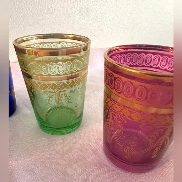 🌈✨ Set of 6 Moroccan Tea Glasses – Colorful, Gilded, & Ready to Party! 💃🍵🌿🌸 - Picture 6 of 16